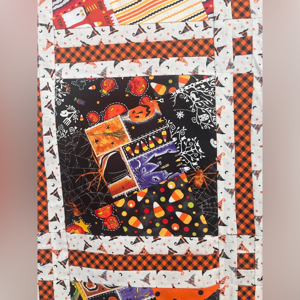 61x96 Halloween Themed in Square Quilt Patterned Fabric. - Picture 3 of 10